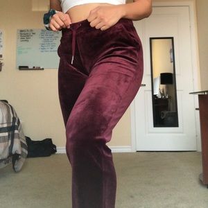 ☂️SOLD☂️ GLORIA VANDERBILT Soft Velour Sweatpants